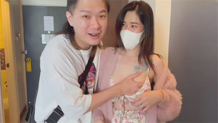 吃飽好上路!皮膚白皙的一日大奶女友